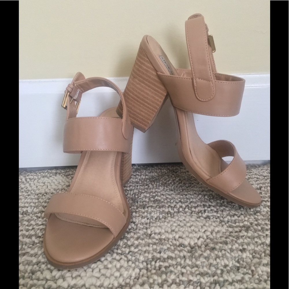 Steve Madden Nude Chunky Heel Sandal